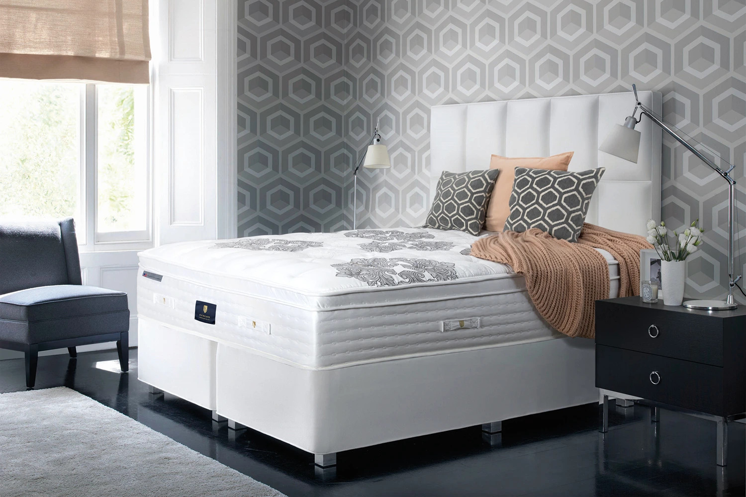 7625-Bindi-Euro-Top-Lifestyle